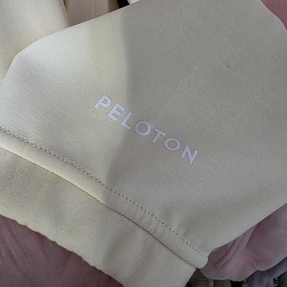Lululemon Size 6 Brushed Softstreme Half Zip Butter Cream Oversized Peloton - Picture 3 of 5